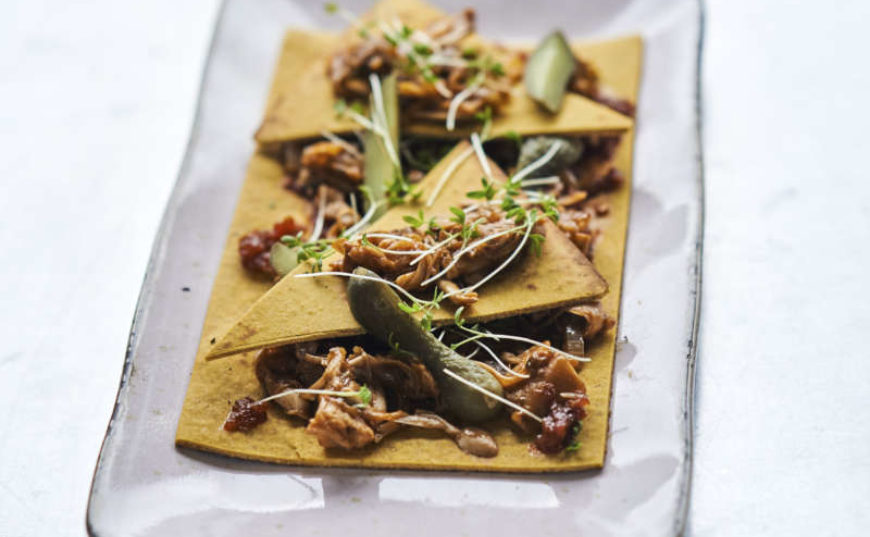 Vegan pulled pork gemaakt van Jackfruit, een mooie combinatie van zoet en hartig